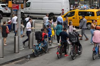 Koniec z karami za lekceważenie przejść dla pieszych w Nowym Jorku. Jaywalking legalny