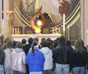 Bp Robert Chrząszcz do młodych: Nawet, gdy się pogubimy, Bóg nigdy się od nas nie odwraca