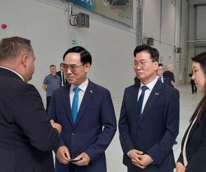 Minister Gołota i prezes Hyundai Rotem