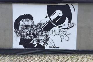 Katowice: Mural z Rafałem Trzaskowskim nie przetrwał nawet kilku godzin. Wandale już go zdewastowali [ZDJĘCIA]