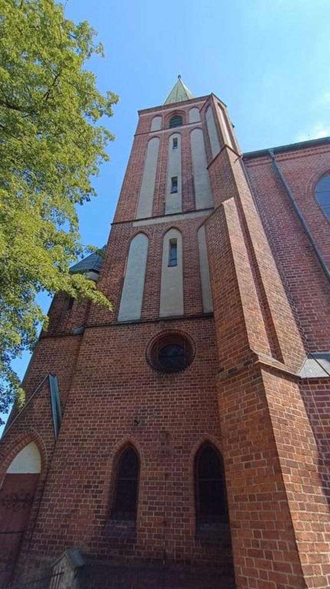 To jeden z najpiękniejszych kościołów w Olsztynie. Wybudowano go dla armii Cesarstwa Niemieckiego