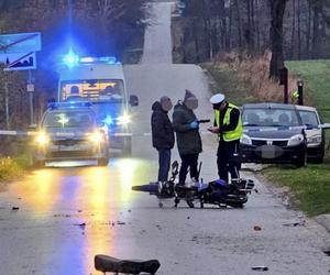 Śmiertelny wypadek pod Piotrkowem Trybunalskim. Kierowca uciekł z miejsca zdarzenia [ZDJĘCIA]. 