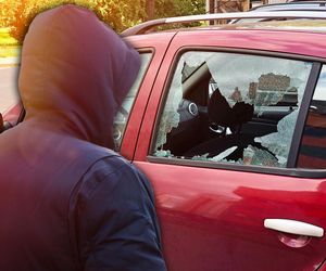 38-latek zabity! Ciało na środku ulicy. Nocny horror nieopodal Łodzi