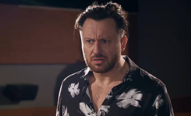 Na Wspólnej odc. 3277. reżyser Halicki (Adam Szczyszczaj)