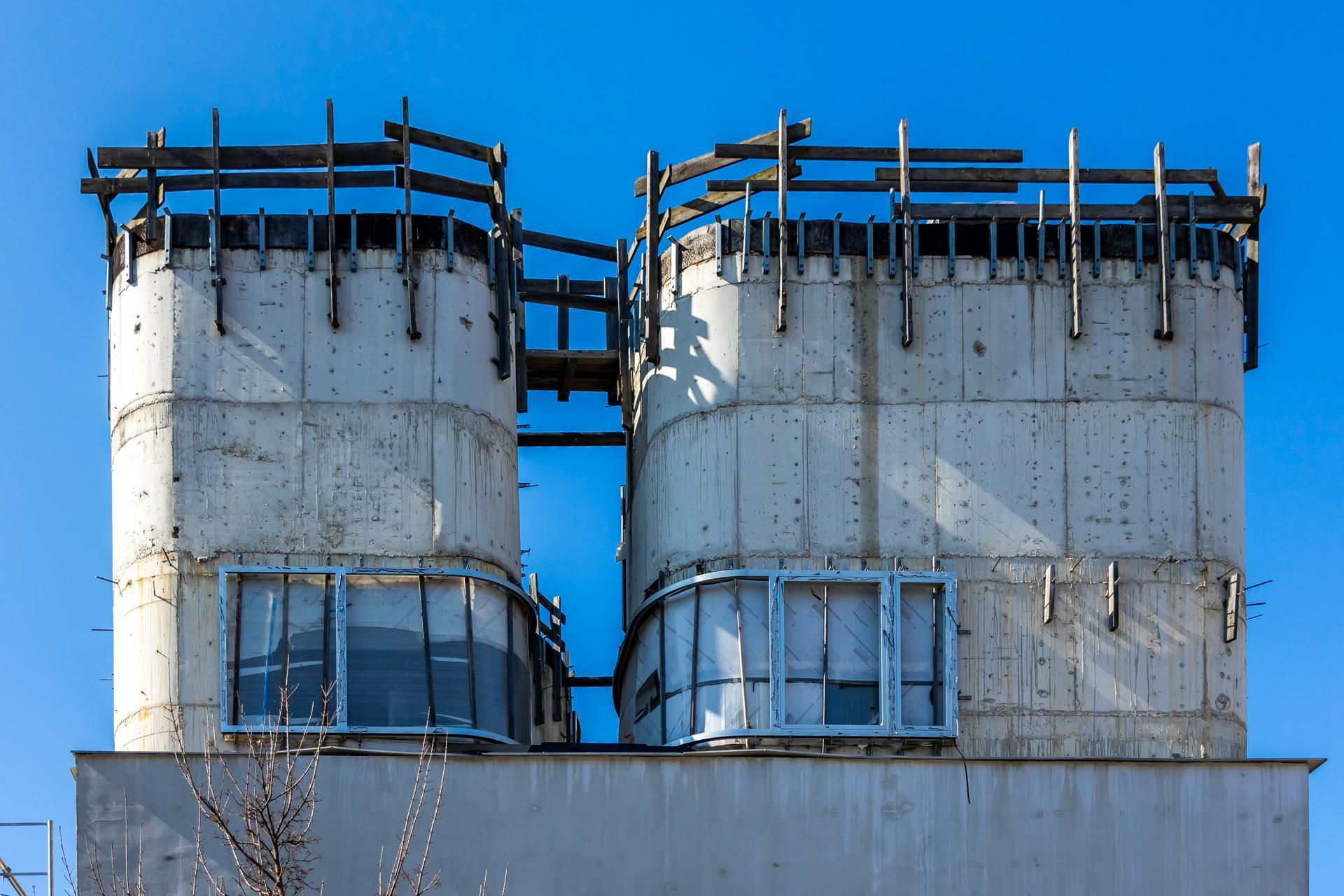 Nadbudowa kamienicy na Gocławku w Warszawie