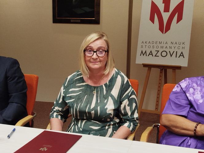 Akademia Nauk Stosowanych Mazovia prowadzi rekrutację uzupełniającą na nowy kierunek studiów – psychologię!