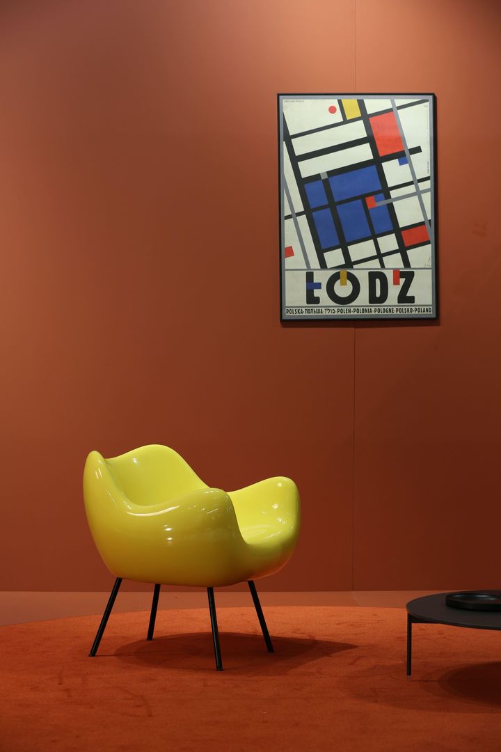 Fotel RM58, projekt: prof. Roman Modzelewski, produkcja: VZÓR