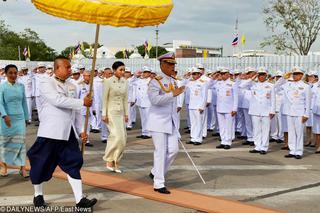 Stewardessa została królową