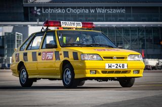 Lotnisko Chopina w Warszawie. Polonez Caro