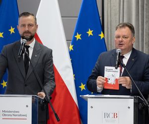 Poradnik Bezpieczeństwa dla każdego Polaka. Co zawiera?