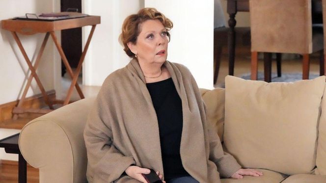 	Barwy szczęścia odc. 3200. Józefina Rawiczowa (Elżbieta Jarosik)