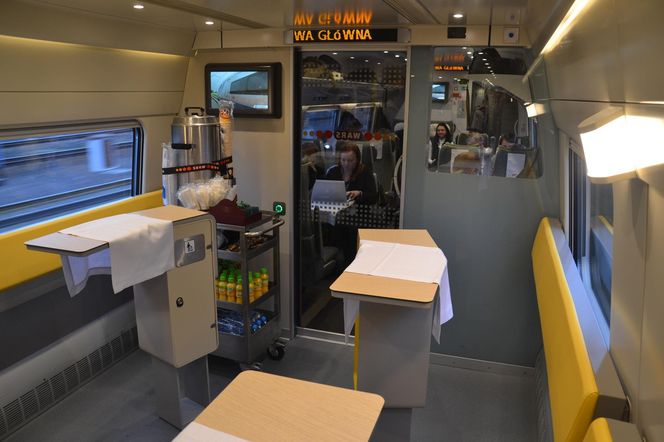 Przedział gastronomiczny w Pendolino