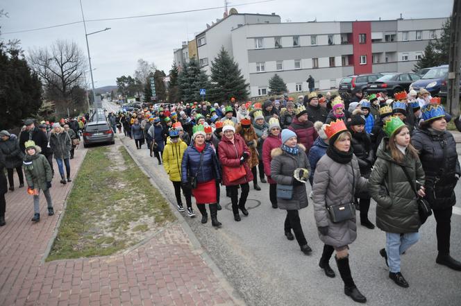 Orszak Trzech Króli 2023 w Skarżysku-Kamiennej