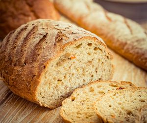 Chleb Ezechiela – domowy superfood pełen składników odżywczych. Sprawdź, jak go zrobić