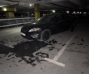 Znany TikToker driftował czerwonym Ferrari. Rozbił auto i uciekł