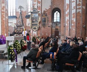 Nie żyje Paweł Huelle. Trwa pogrzeb pisarza 