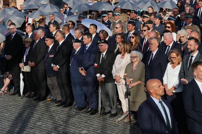 Uroczysta polowa msza święta i Apel Pamięci na pl. Krasińskich