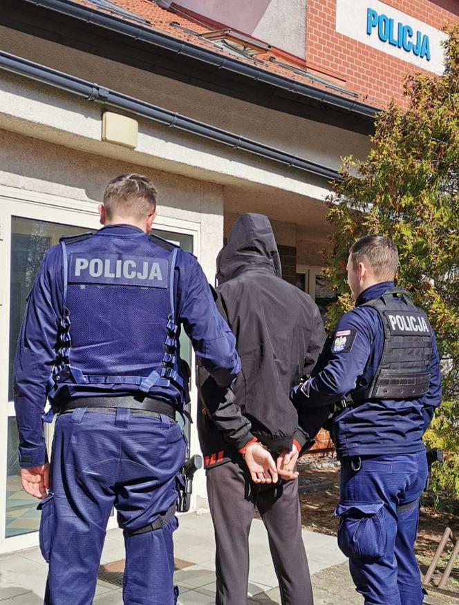 Ksiądz z policjantami złapali złodzieja 