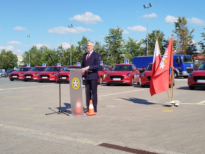 Siedlecki WORD wymienił starą flotę pojazdów egzaminacyjnych na nowe samochody marki Suzuki Swift