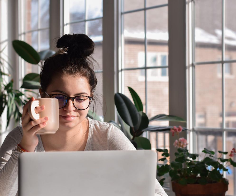 Pijesz kawę podczas nauki? Badacze nie mają dobrych wieści 