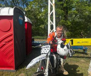 Ostre ściganie na torze w Strykowie. Inauguracja Pucharu Polski z udziałem Motocrossu Zaborowo z Leszna