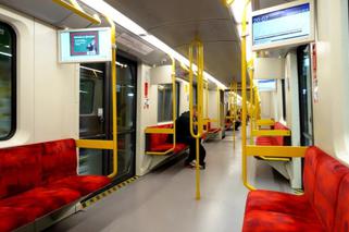 Wakacyjne remonty w warszawskim metrze: Zmodernizują wejście i zbudują windy