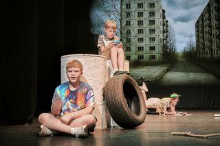 Spektakl na zakończenie wakacyjnych warsztatów w Teatrze Miejskim w Lesznie