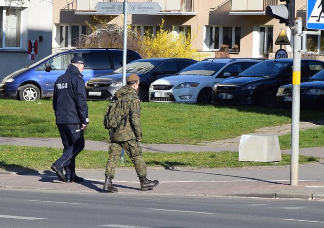 Patrol policji i wojska w Elblągu 2