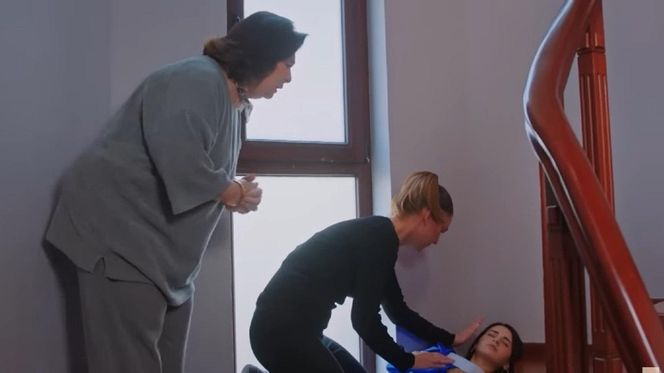 Miłość i nadzieja odc. 322. Bahar, Naciye, Yildiz