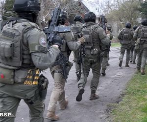 CBŚP rozbiło niebezpieczny gang z PIaseczna. 13 osób zatrzymanych