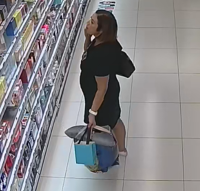 Poszukiwani za kradzieże w drogeriach w Poznaniu