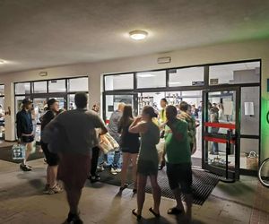 Pożar w Ząbkach. Tłumy wykupują artykuły pierwszej potrzeby