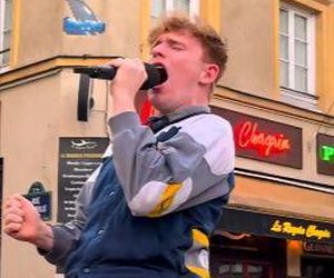 Flashmob w Paryżu - Bohemian Rapsody