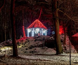 Bytom poleca się na walentynki. Jest już wyjątkowa iluminacja na Górze Miłości