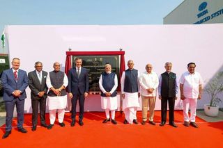 Inauguracja zakladów w Indoach