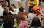 Dzieci chętnie uczestniczą w spotkaniach z książką, organizowanych w MBP w Siedlcach w czasie ferii