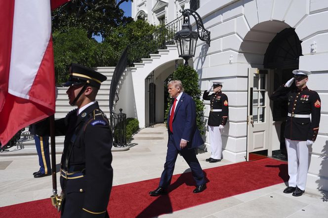 Trump powitał Nawrockiego przed Białym Domem