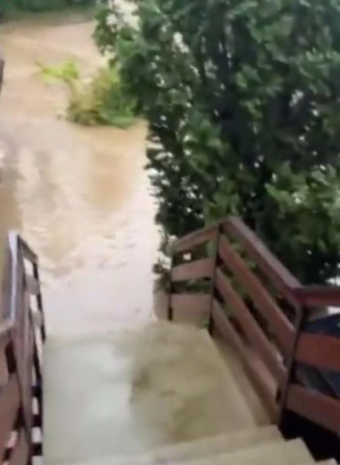 Powódź zalała Galerię „Sportowe Trofea Adama Małysza”
