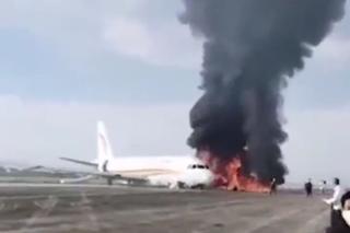 Chiny. Pożar samolotu pasażerskiego. Na pokładzie były 122 osoby [WIDEO, FOTO]
