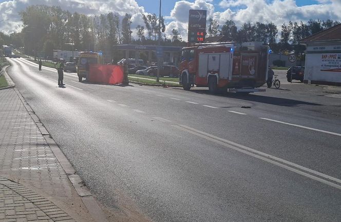 Śmiertelne potrącenie pieszej w Bartoszycach. Droga zablokowana, poważne utrudnienia dla kierowców