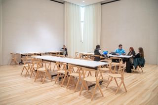 Czy przestrzenie na parterze MSN spełniają funkcje publiczne?