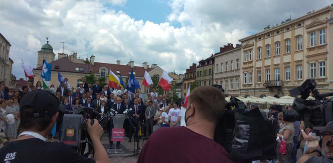 Wybory w Rzeszowie. Konrad Fijołek ze wsparciem samorządowców z całej Polski [ZDJĘCIA]