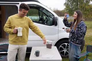 Barwy szczęścia, odcinek 3148. Ignacy (Olaf Staszkiewicz), Agata (Natalia Zambrzycka)