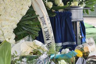 Kobyla Góra, pogrzeb zamordowanych sióstr 