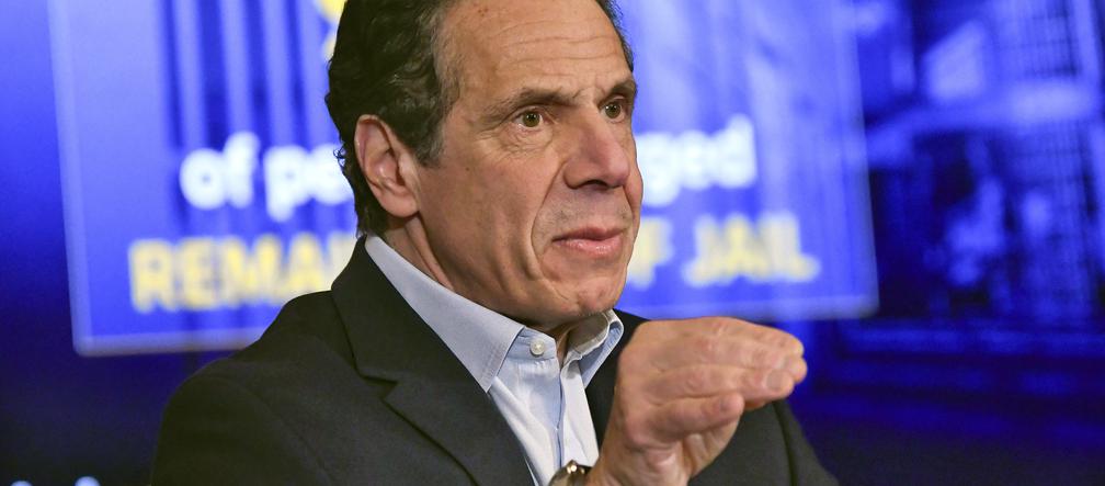 Nowojorczycy dłużej poczekają na broń