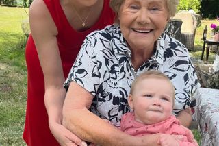 M jak miłość nowy sezon. Jagoda (Katarzyna Kołeczek), Dorotka (Klara Madeńska), Barbara (Teresa Lipowska) na planie