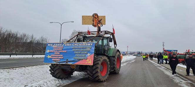 Rolnicy w Wejherowie. Protest na drodze krajowej nr 6