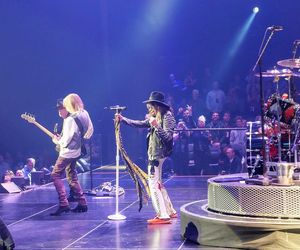 Joe Perry i Brad Whitford z Aerosmith wspominają słynny występ Rory'ego Gallaghera. Skopał nam tyłki