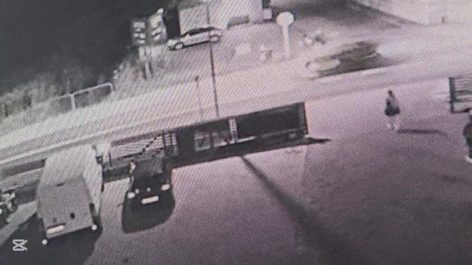 Zawiercie. 15-latka potrącona na środku jezdni. Jest nagranie z wypadku [ZDJĘCIA].