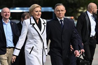 Andrzej Duda w Nowym Jorku czyta Super Express